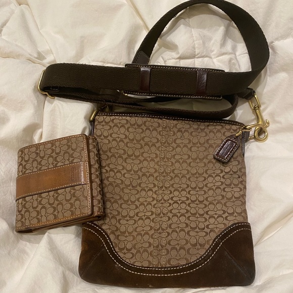Coach wallet and small crossbody bundle - Picture 1 of 9